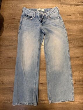 Light Blue Low Rise Leg Jeans - Women's